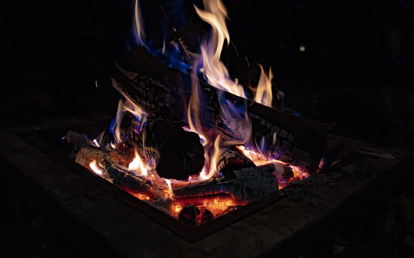 Fire, firepit and fire pit